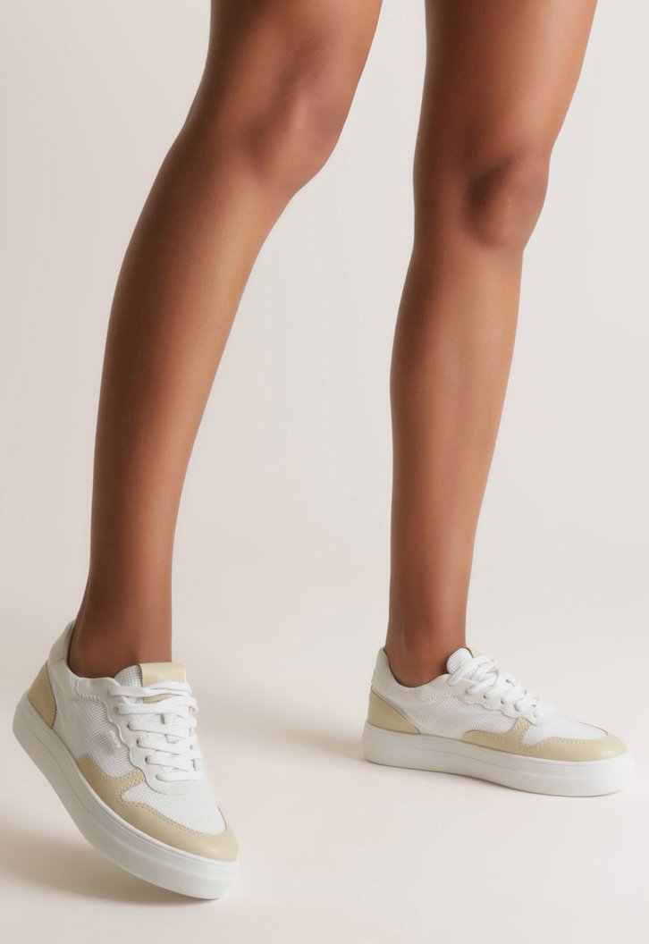 T Nis Branco E Nude Anacapri Tela Recortes Zz Mall