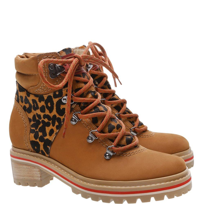 bota hiking tratorada animal print