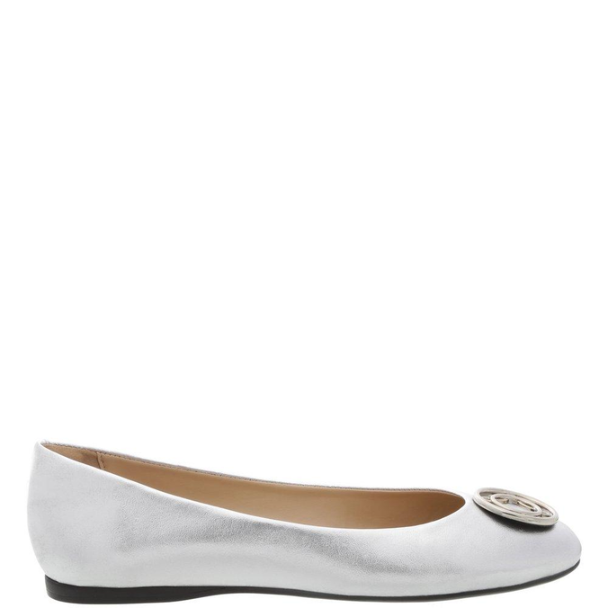 sapatilha couro bico fino