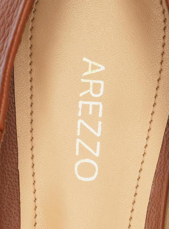 MOCASSIM MARROM AREZZO COURO BRIDÃO METÁLICO