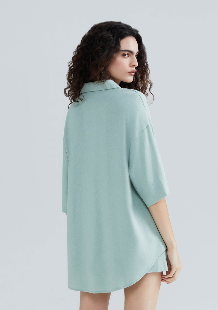 Camisa Feminina Verde Claro Hering Manga Curta Em Linho