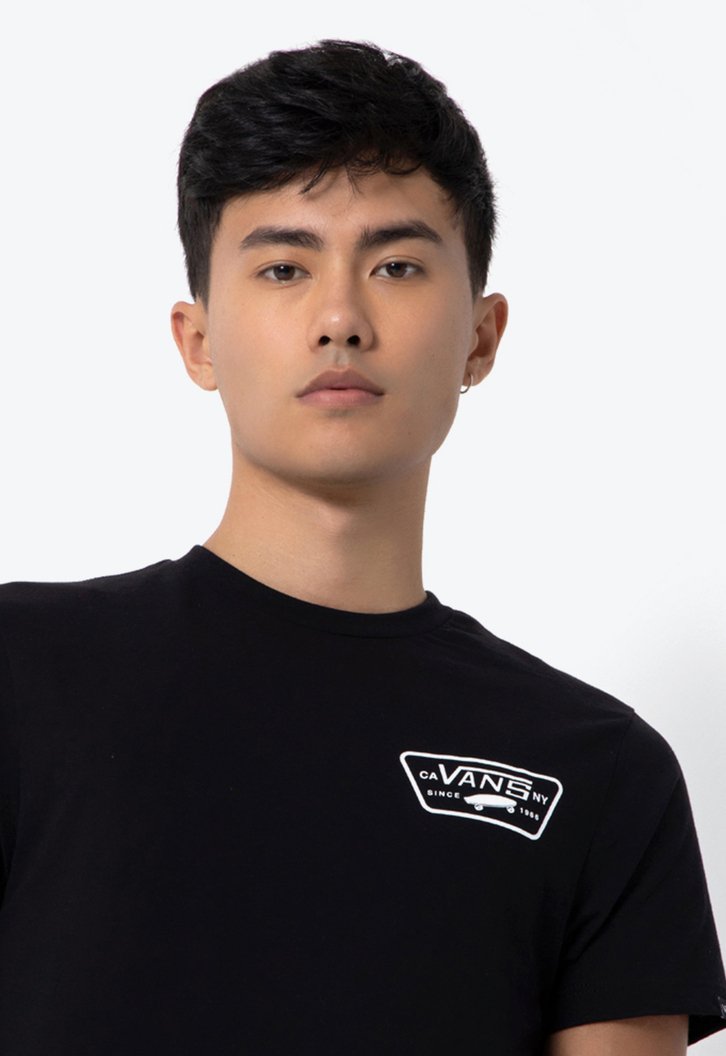 Camiseta Vans Full Patch Back Ss Black White