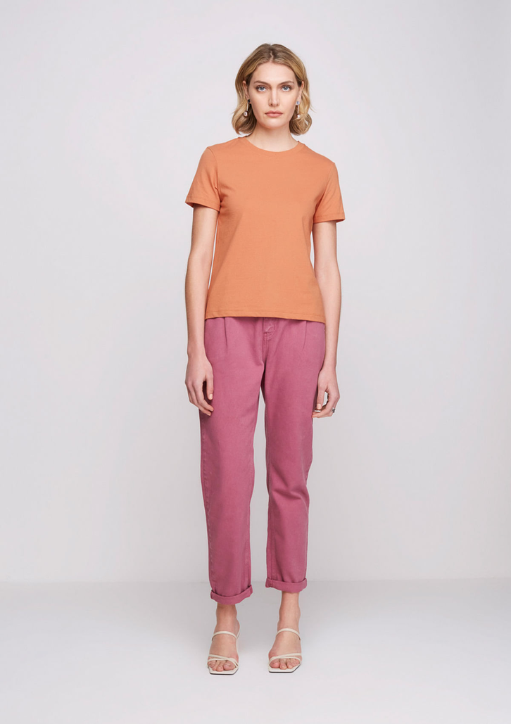 Blusa Marrom Dzarm Básica Manga Curta Em Malha
