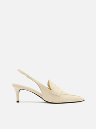 Scarpin Branco Arezzo Verniz Salto Baixo Sling Back