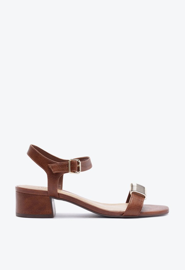 Sandália Salto Bloco Metal Marrom