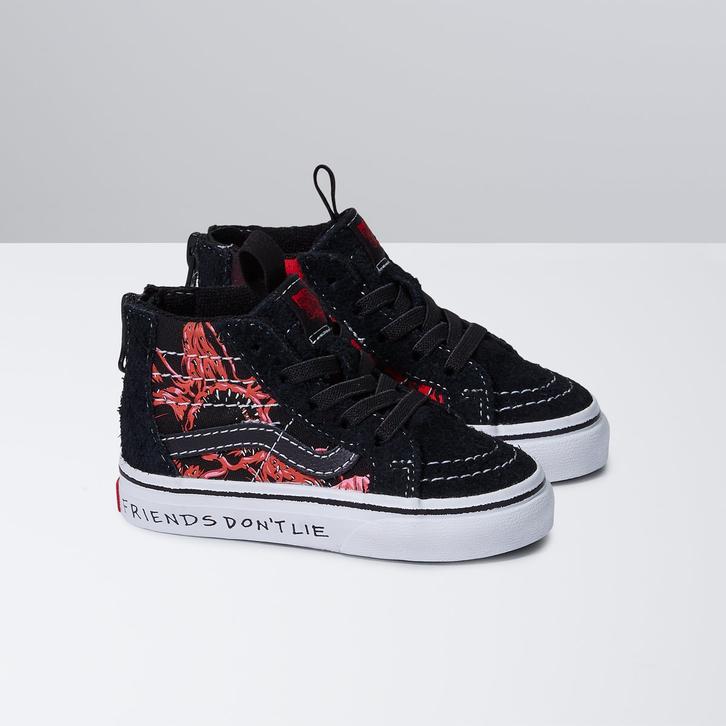 Tênis Vans Sk8-Hi Zip Infantil X Stranger Things