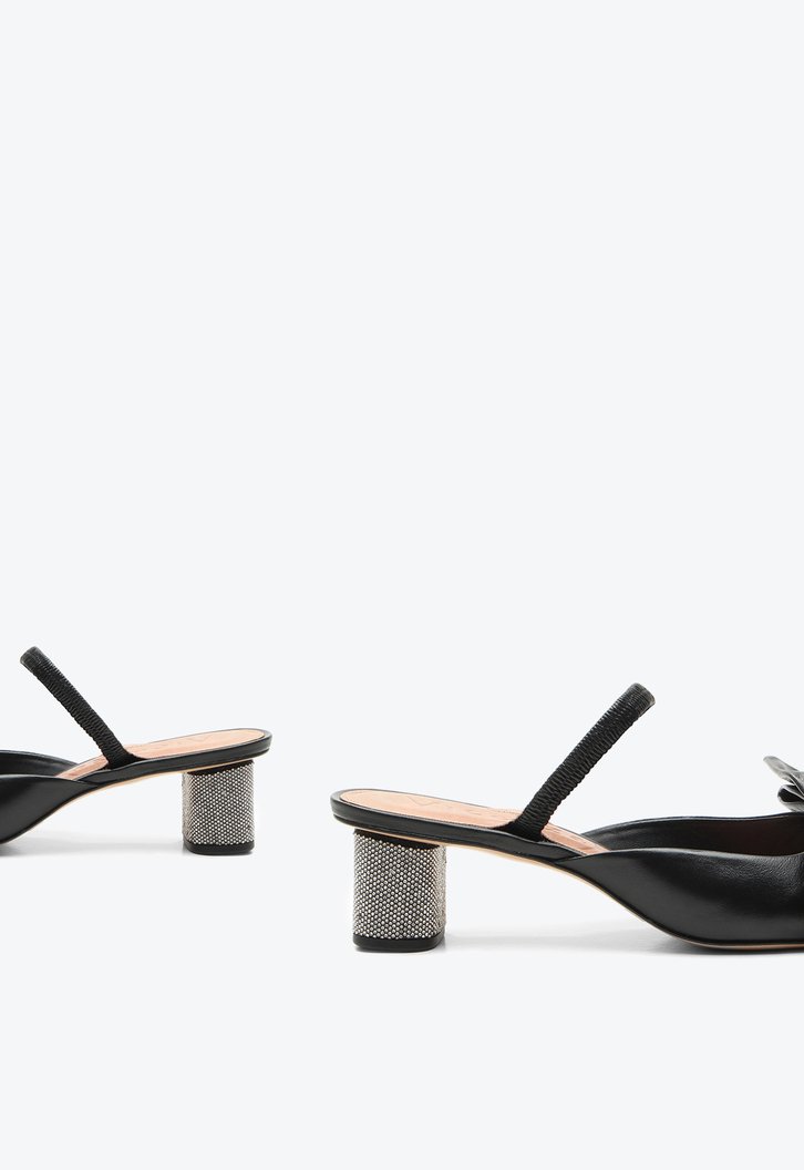 Mule Elyna Preto