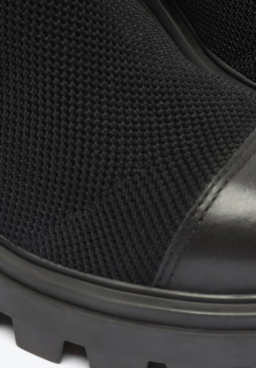 BOTA PRETA SCHUTZ THUNDER KNIT SALTO MÉDIO COURO