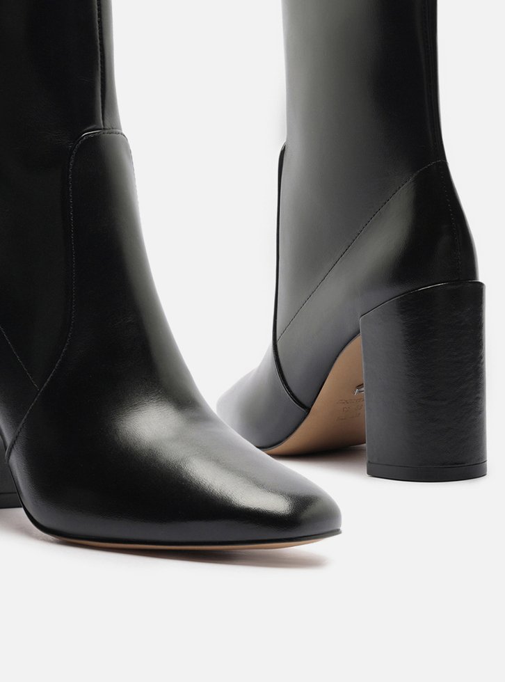 Bota Preta Couro Salto Alto Bloco Cano Médio