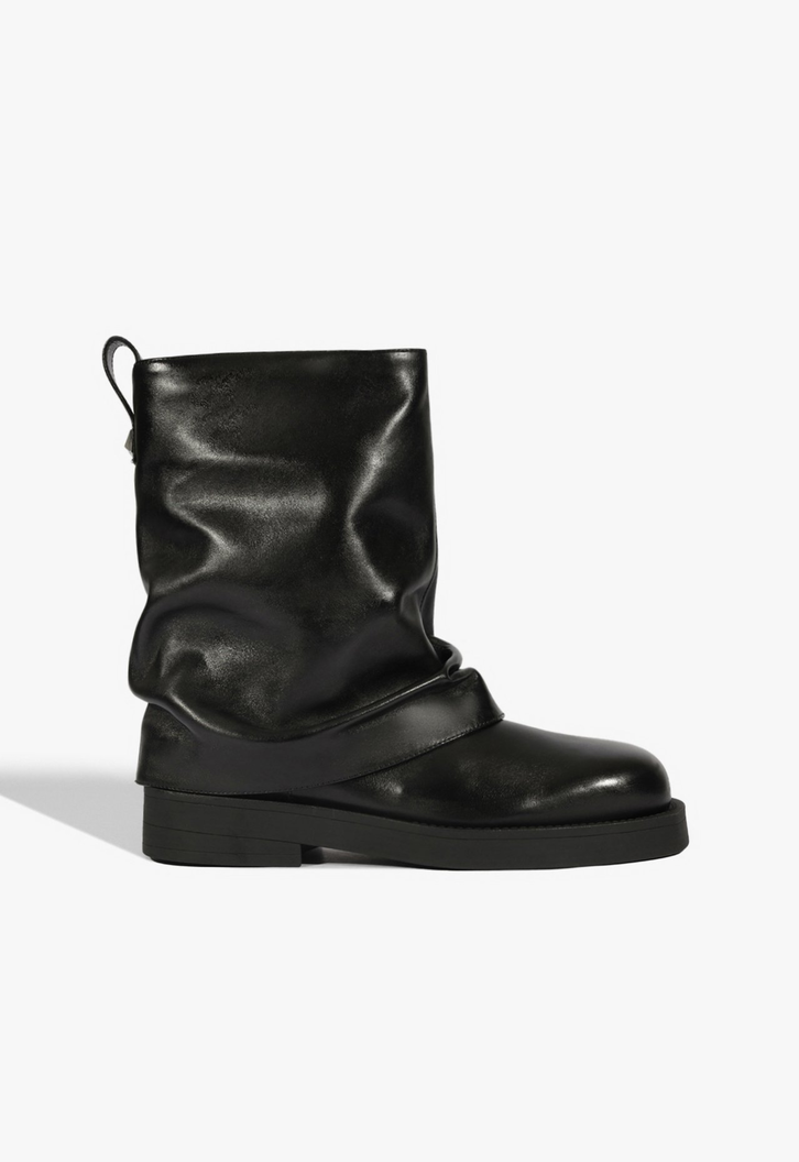 Bota Keira Cloak Preta