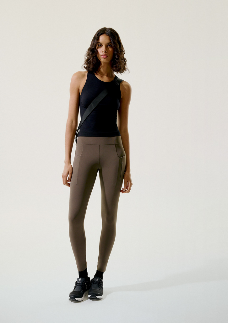 Calça Marrom Hering Legging Esportiva Corte A Laser
