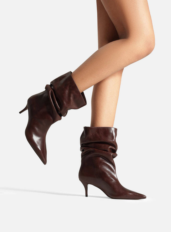 Bota Marrom Couro Salto Baixo Fino Slouchy