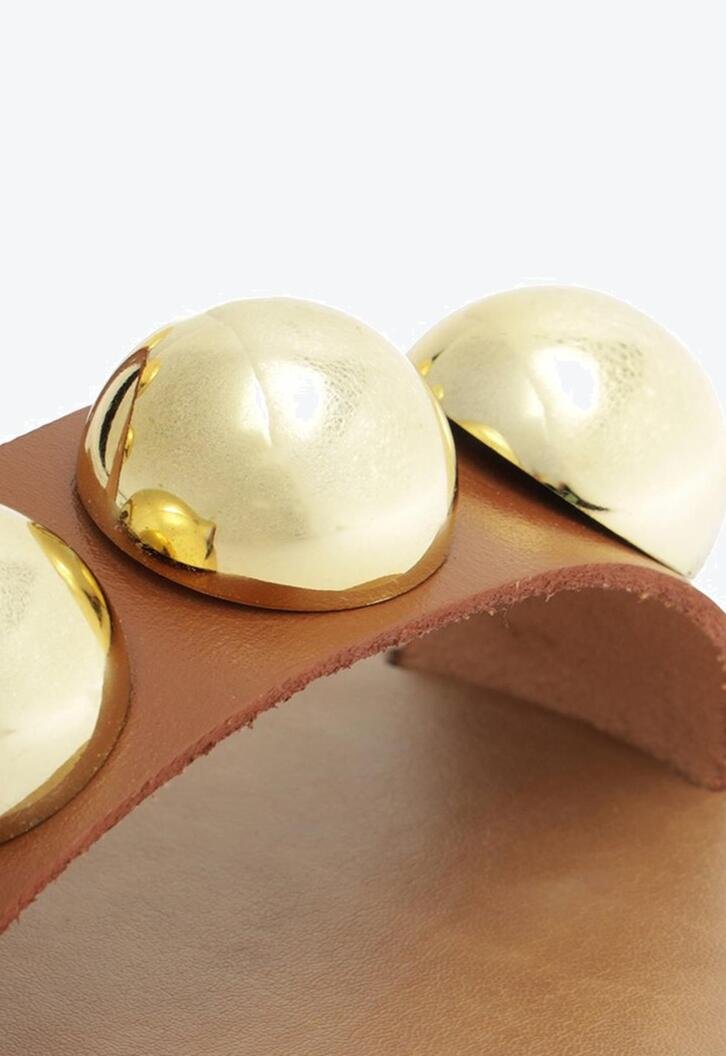 Rasteira Tiras Paralelas Esfera Pop Couro Marrom