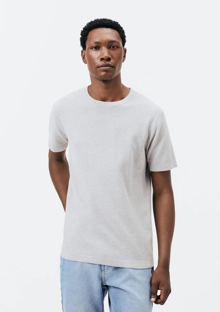 Camiseta Masculina Cinza Hering Regular em Tricô