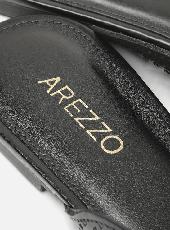 MULE PRETA AREZZO COURO VAZADO