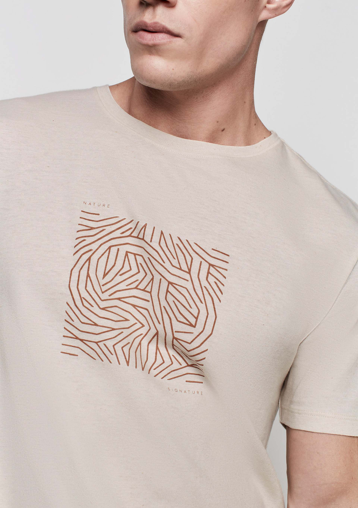 Camiseta Marrom Dzarm Manga Curta Decote Redondo