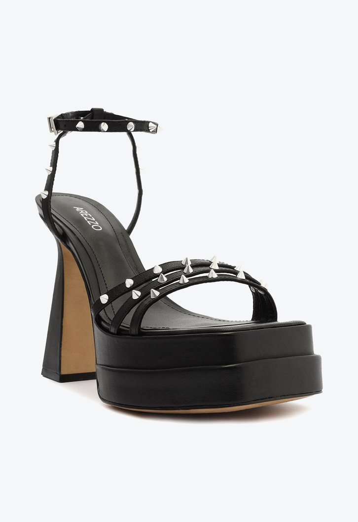 Sandália Meia Pata Preta Arezzo Bico Quadrado Spikes