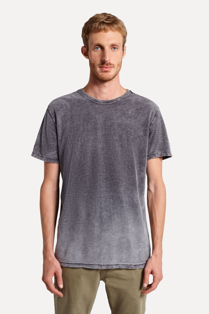 CAMISETA PRETA RESERVA DUPLA FACE FENIX