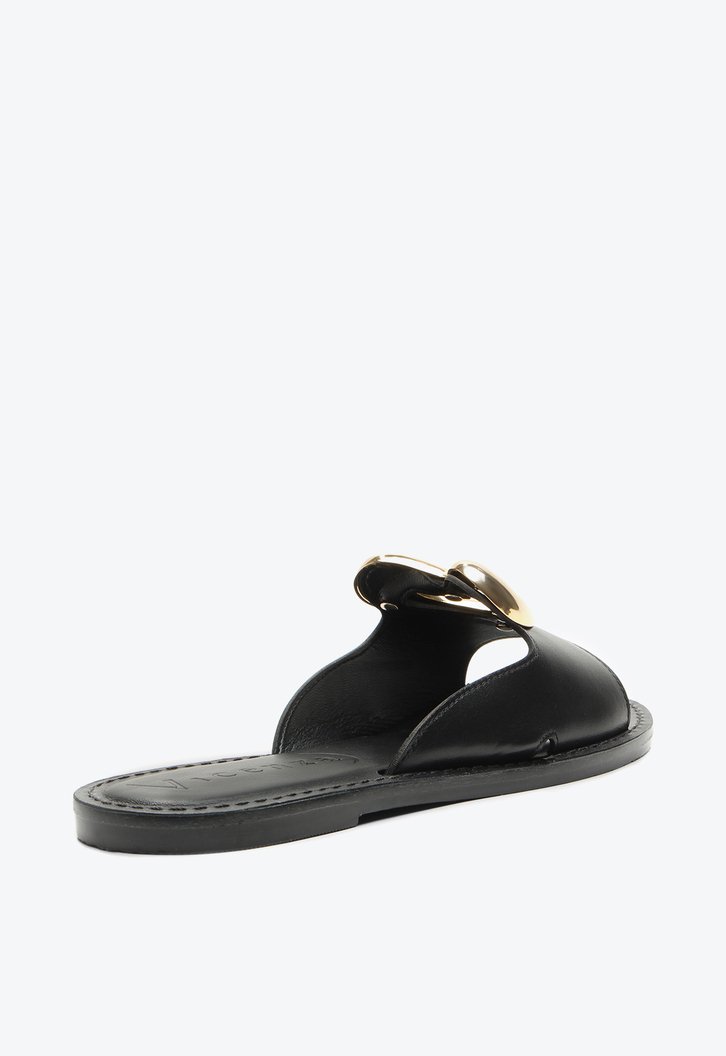 Flat Stephanie Preta