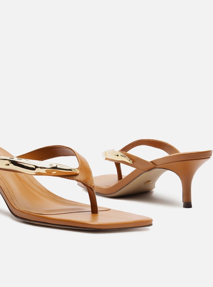 Tamanco Marrom Couro Salto Fino Flip Flop Metal