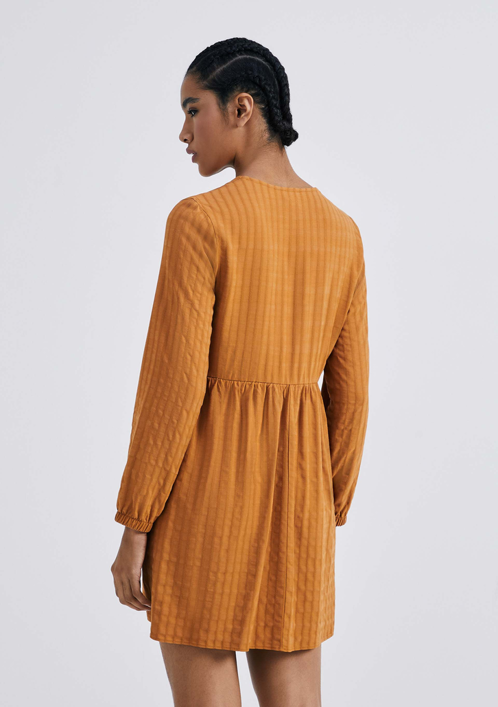 Vestido Marrom Hering Curto Evasê Manga Longa