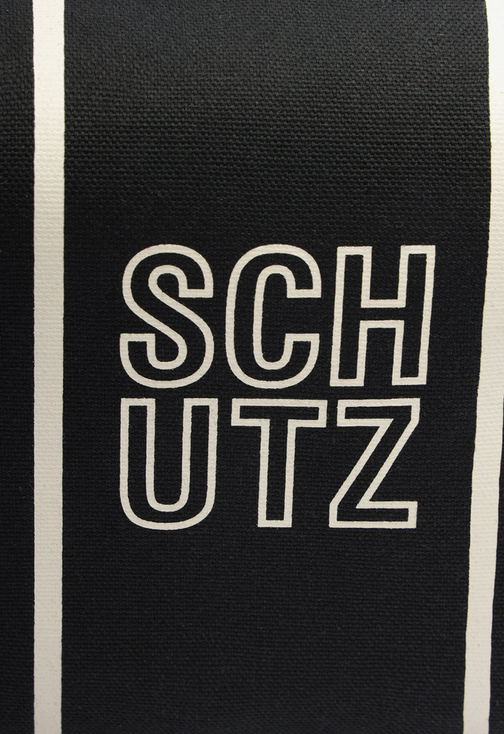 Necessaire Preta Schutz Logo