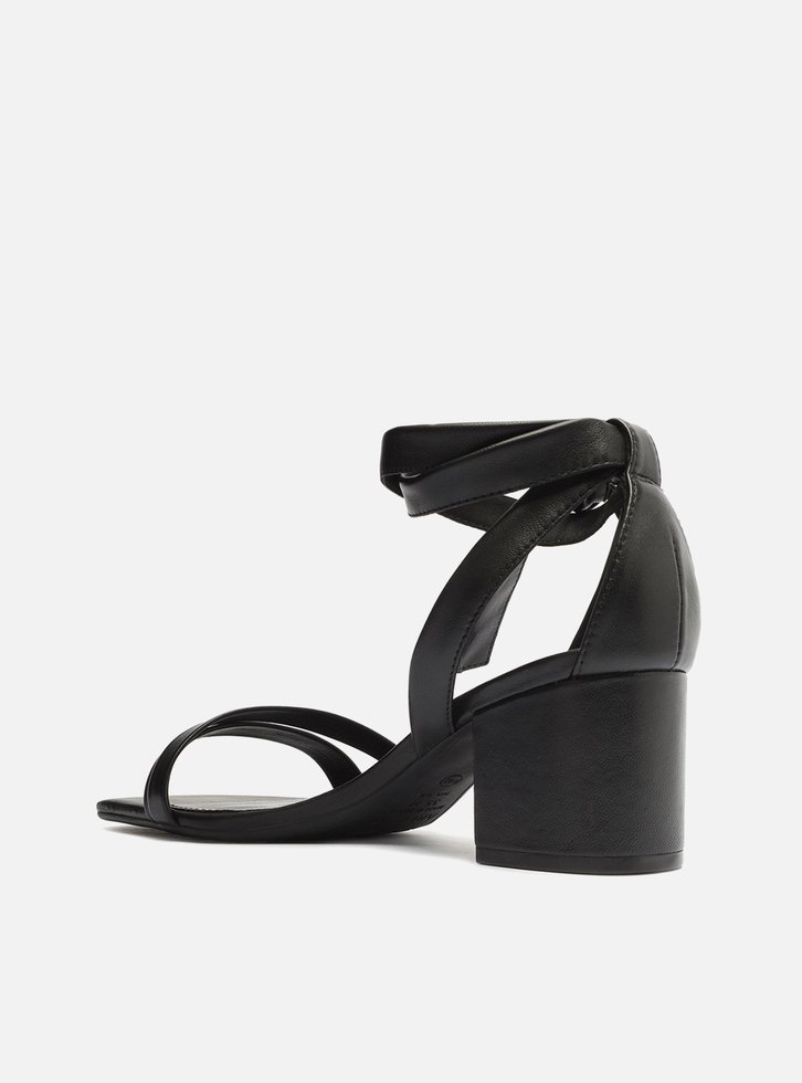 SANDÁLIA PRETA AREZZO COURO SALTO BLOCO LACE UP
