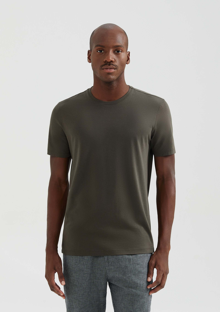 Camiseta Básica Verde Militar Hering Masculina Manga Curta Pima