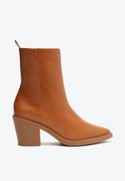 Bota Western Marrom Arezzo Couro Cano Médio