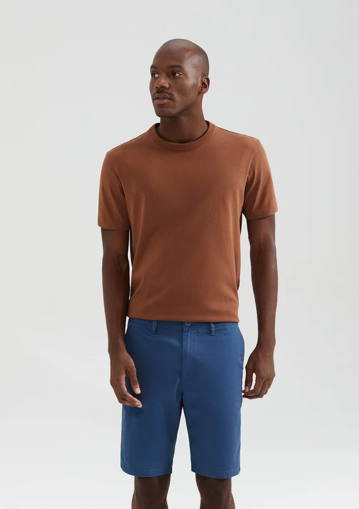 Bermuda Azul Marinho Básica Chino Reta Em Sarja