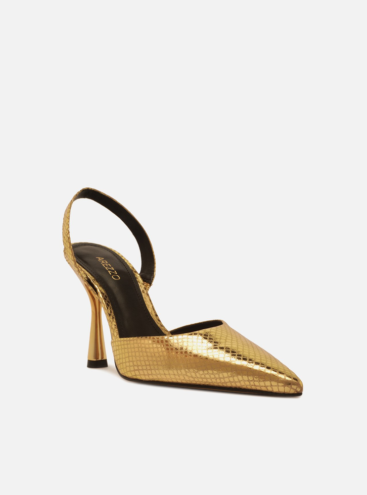 Scarpin dourado arezzo 2025