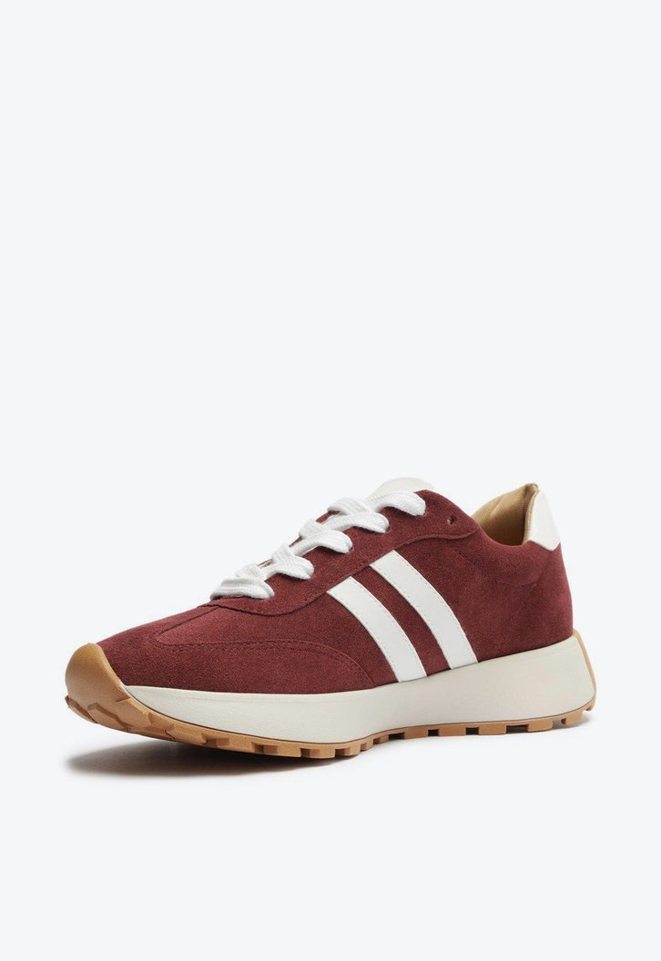 Tênis Roxo Sporty Detalhe Lateral