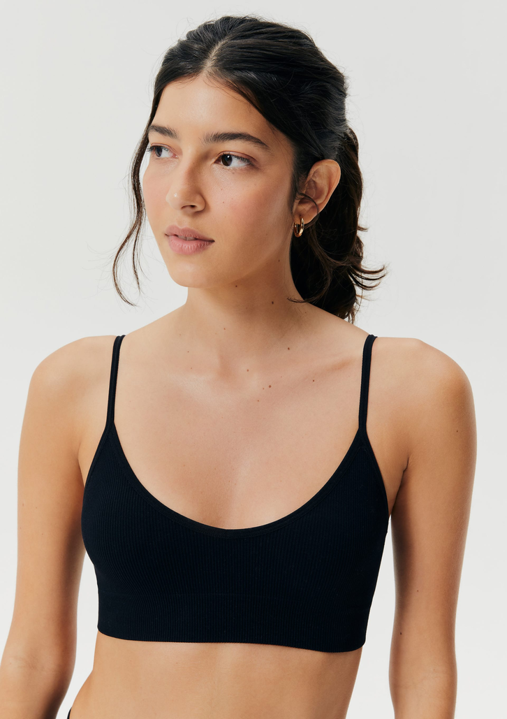 Top Básico Preto Hering Sem Costura