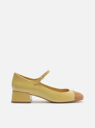 Sapato Amarelo Arezzo Bonéca Couro Salto Baixo Cap Toe