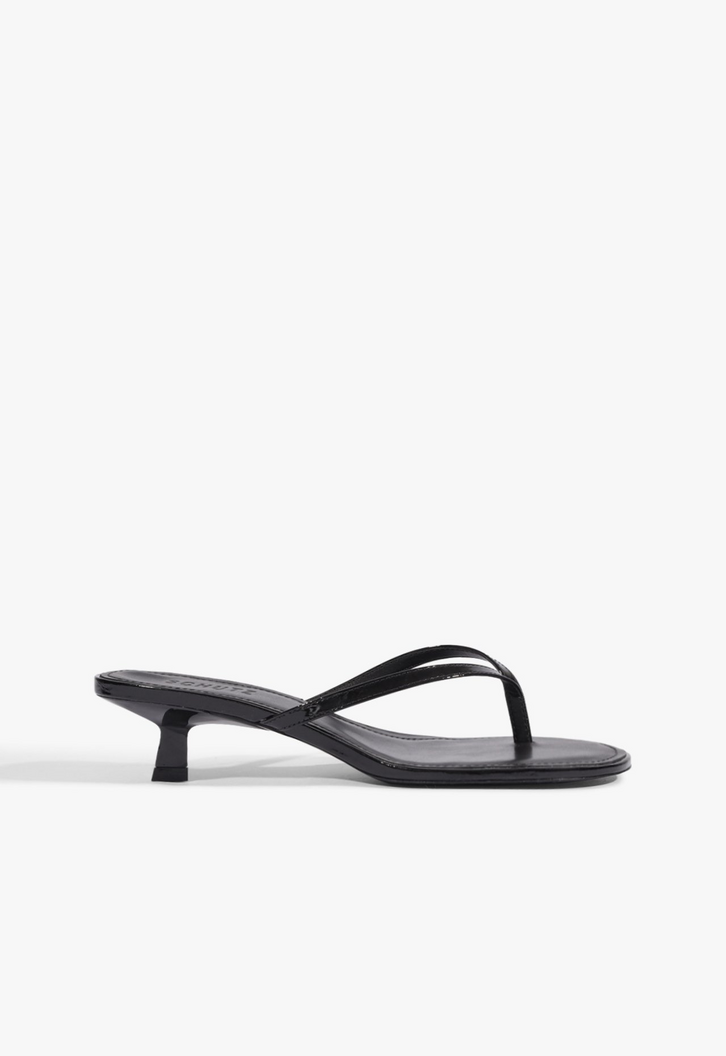 Sandália Schutz Bico Redondo Couro Preto