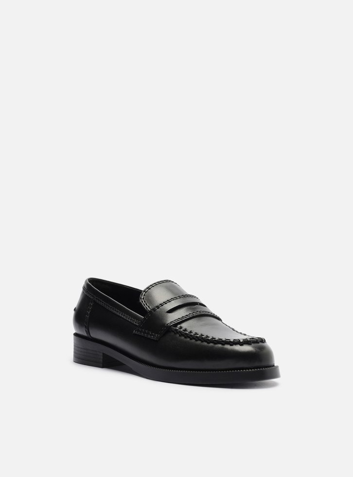Mocassim Preto Couro Bloco Costuras