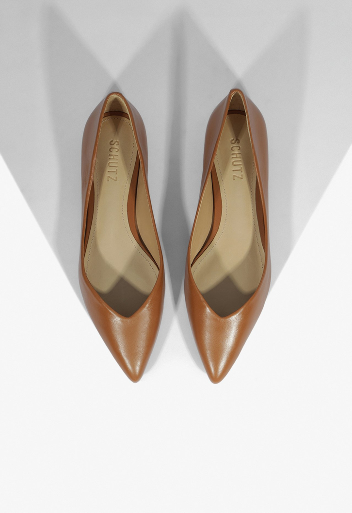 Flat Bico Fino Couro Marrom