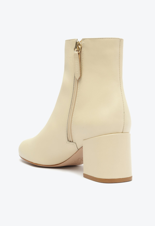 Bota Cano Médio Couro Branca