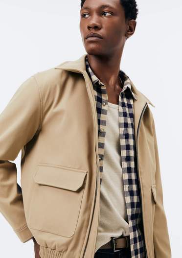 Jaqueta Bege Harrington com Bolsos