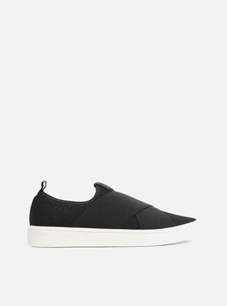 Tênis Slip-on: lançamentos exclusivos | ZZ MALL