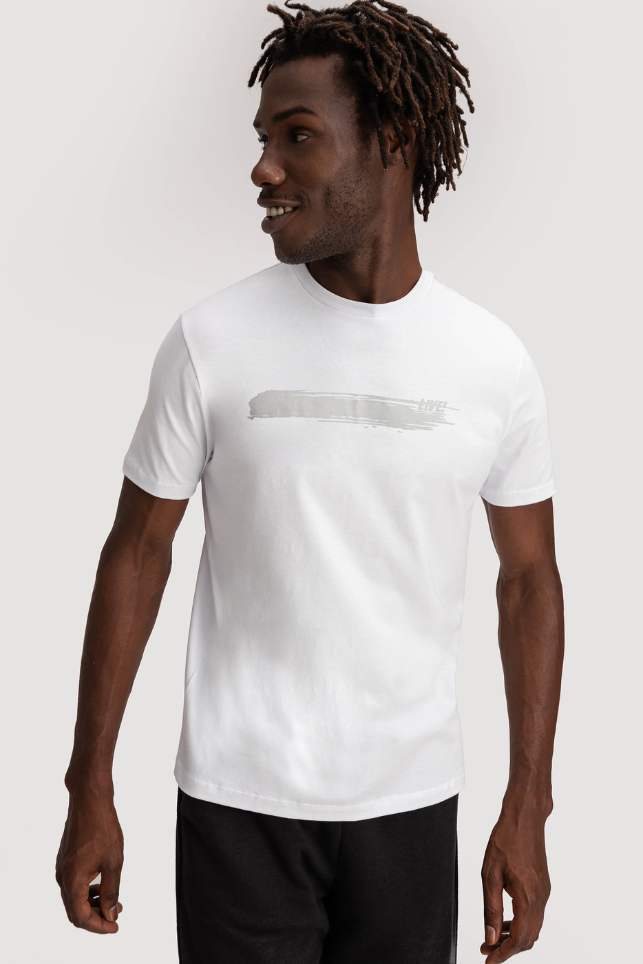 Camiseta Branca Live! Regular Urban | ZZ MALL
