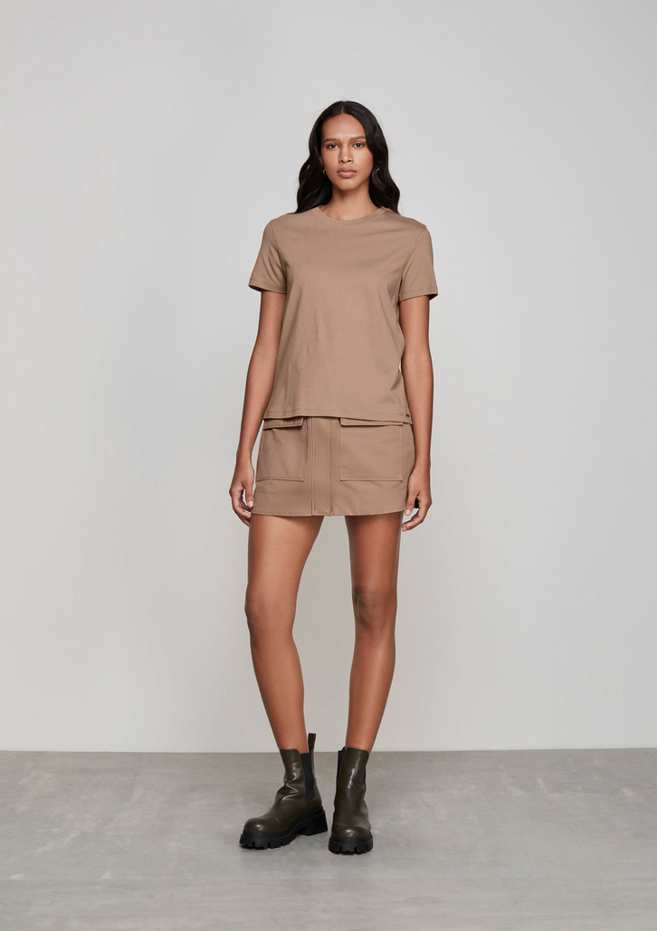 Blusa Marrom Dzarm Manga Curta