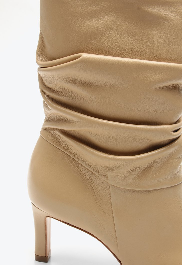 Bota Kampala Bege
