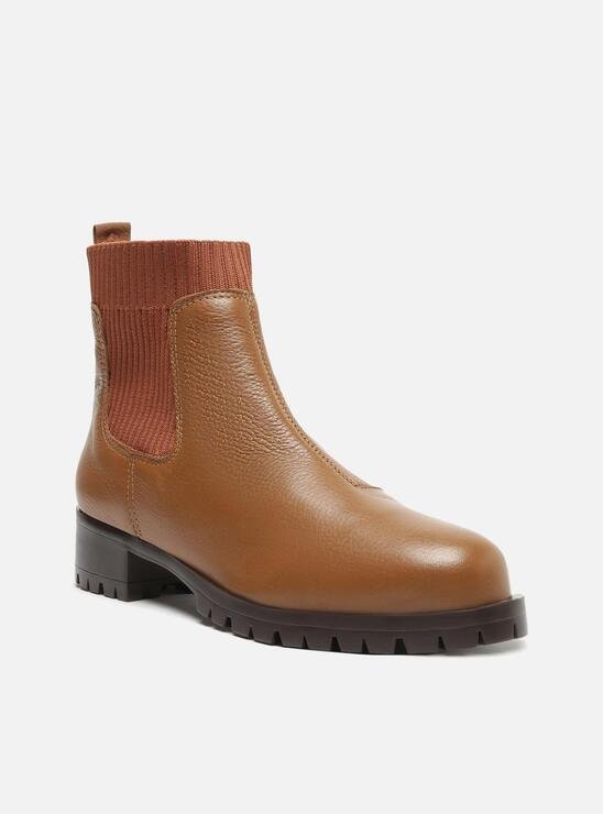 BOTA MARROM AREZZO TRATORADA