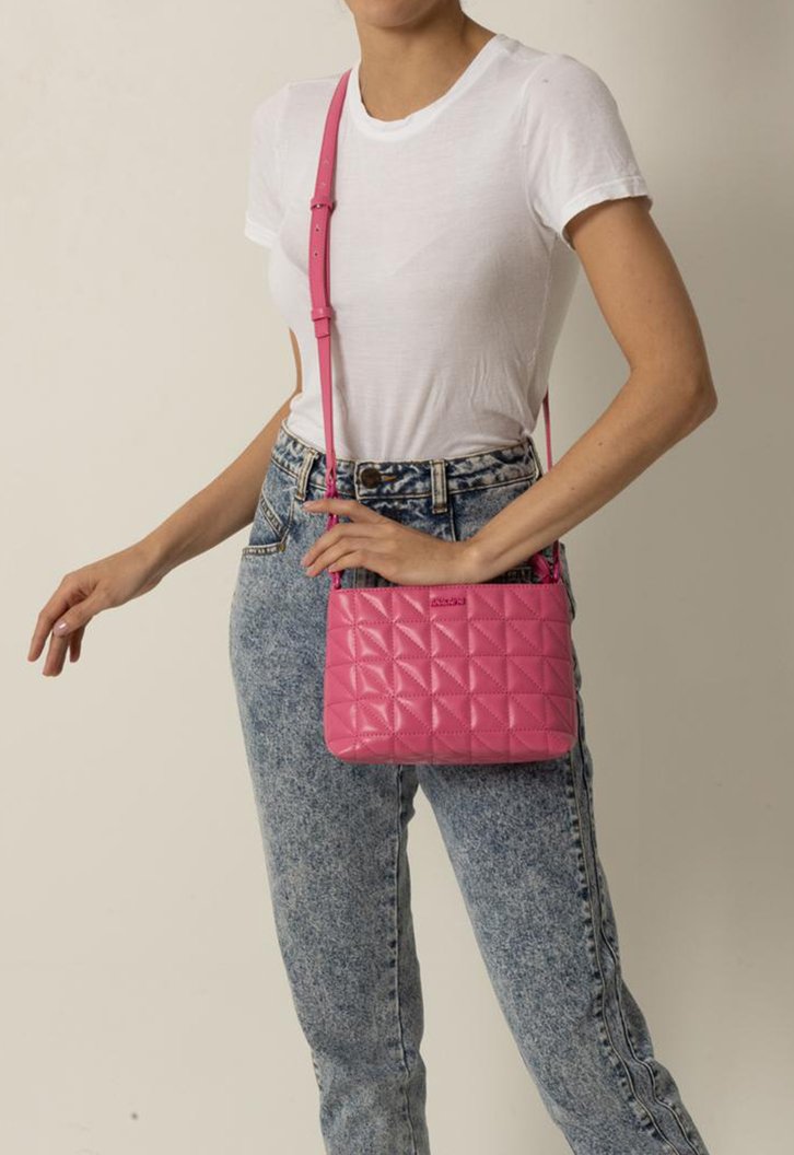 Bolsa Rosa Pink Anacapri Triacolo Geórgia Matelassê Pequena