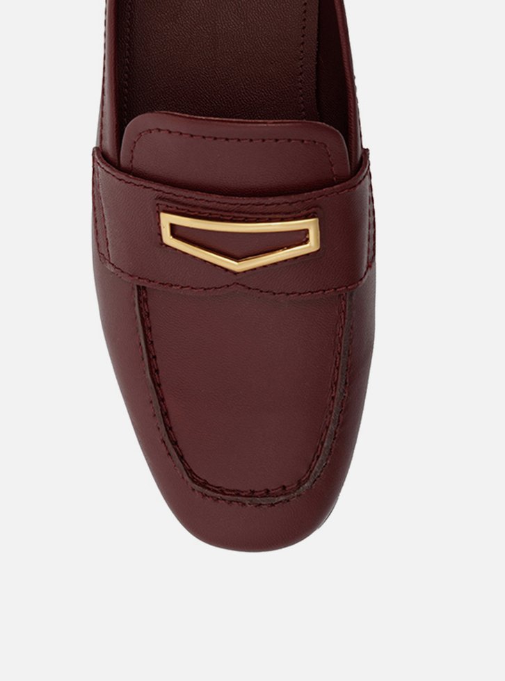 Mocassim Vermelho Couro Tira Metal