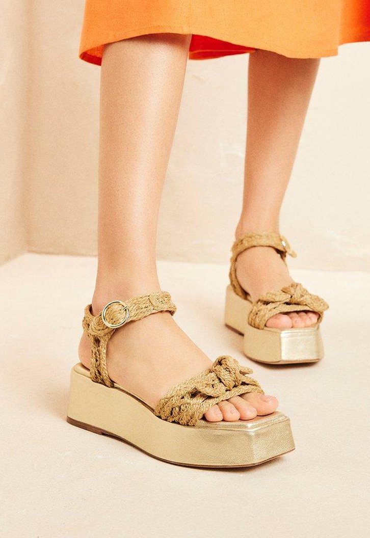 Raffia Clarita Flatform Golden
