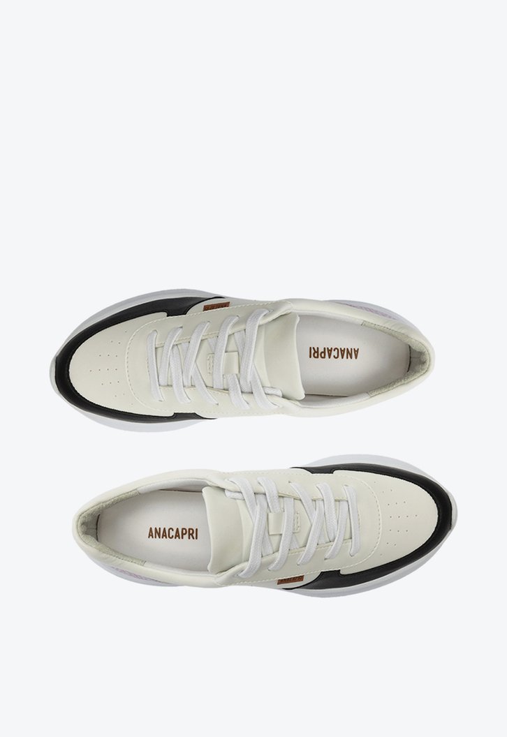 Tênis de Amarrar Branco Sporty Recortes Preto