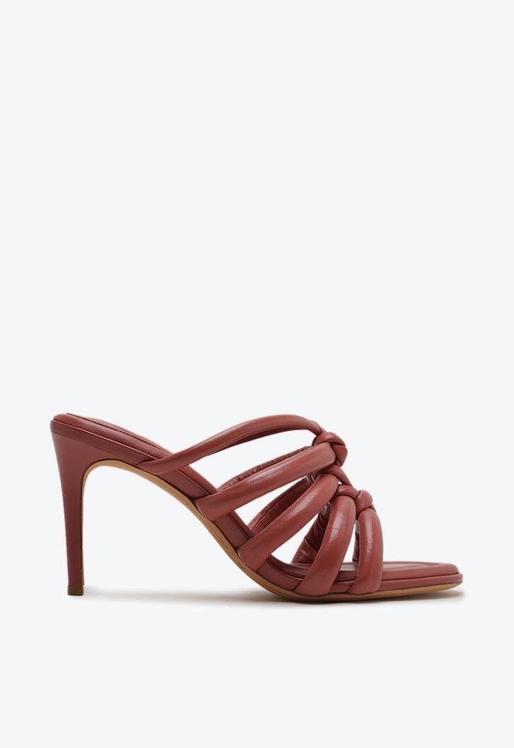 Maeva 85 Cinnabar