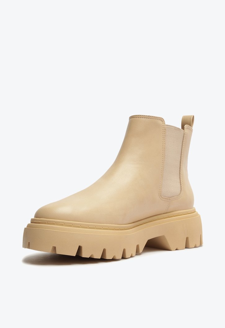 Bota Tratorada Cano Baixo Nude